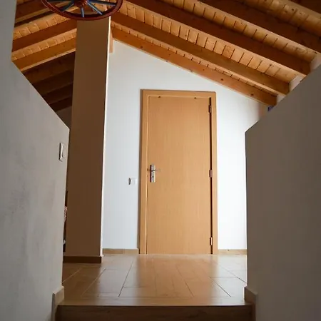 Paragem Dos Pacatos - *